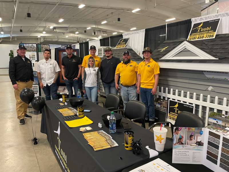 Photo of Toubl team at a tradeshow