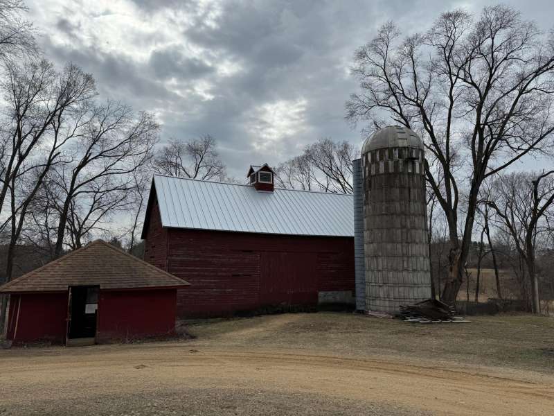 Photo of Barn Roofing